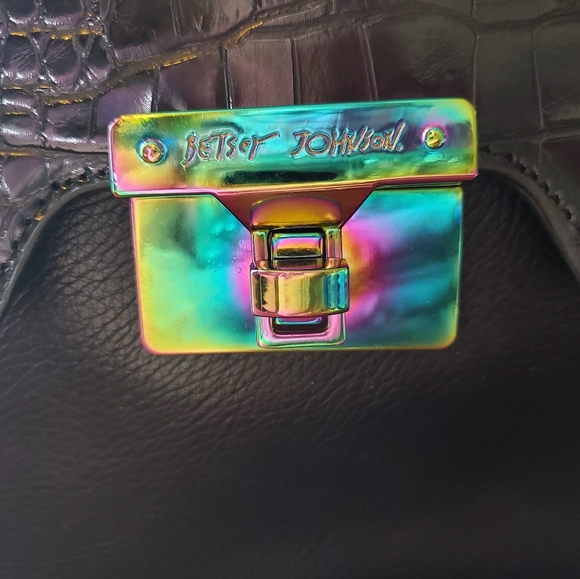 Betsey Johnson Beautiful Oil Spill Butterfly Black Purse (Like NEW) - Picture 2 of 9